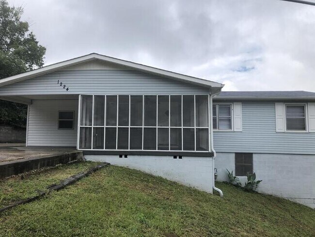 Foto del edificio - 1224 3rd Ave