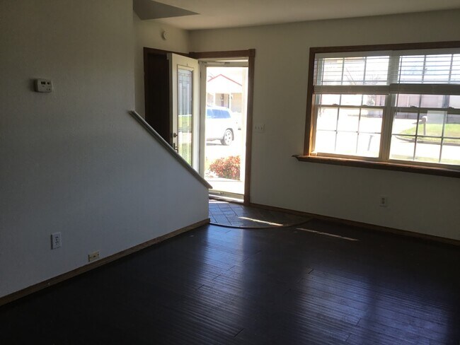 Foto del edificio - 1205 St George Ave