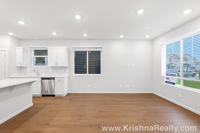 Foto del edificio - *NEW Construction* Stunning 3BD, 2.5 BA* Single Family Home Featuring Modern Upgrades* in South H...