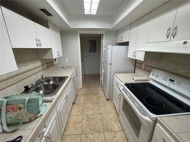 Foto del edificio - 5053 Eaglesmere Dr