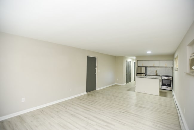 Building Photo - 3534 Zumstein Ave