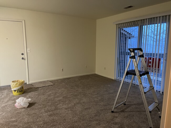 Building Photo - 34630 Clarkson Dr W