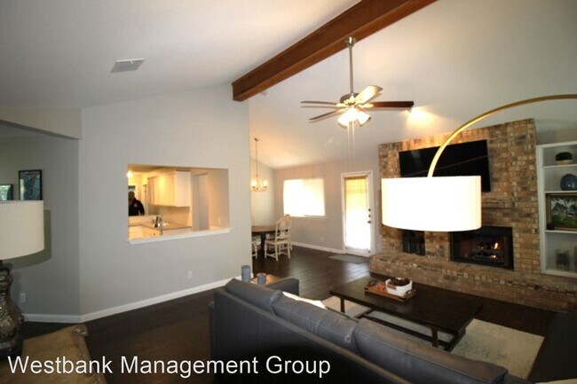 Foto del edificio - 3 br, 2 bath House - 802 Timber Trl
