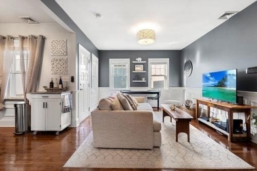 Building Photo - 2 bedroom in South Boston MA
