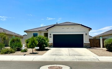 Building Photo - 1567 E Fletcher Dr