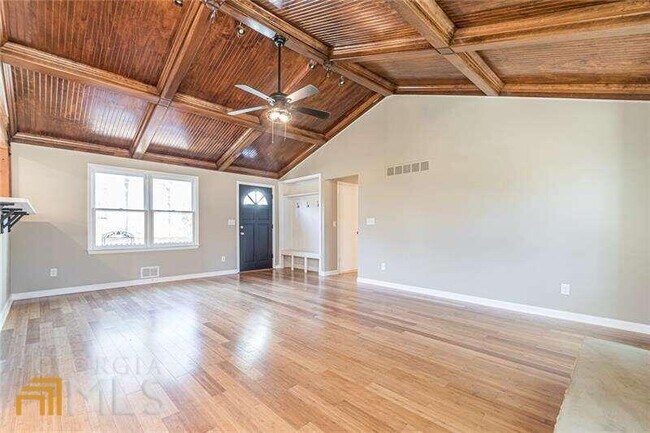 Building Photo - 130 Dials Dr