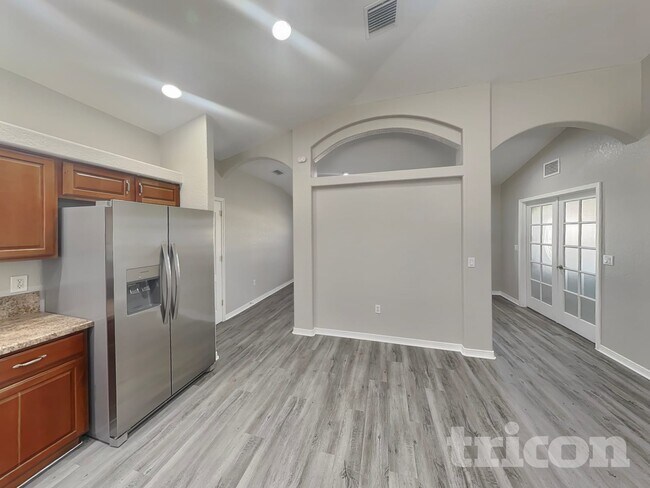 Building Photo - 1181 Creekview Ct