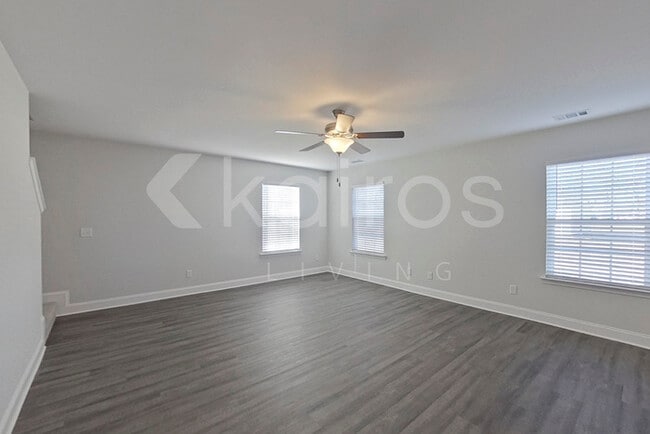 Building Photo - 109 Western Red Cedar Dr