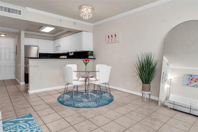 Building Photo - 2501 S Ocean Dr