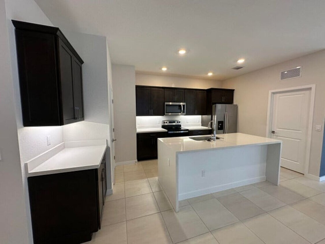 Foto principal - 7078 Rockwood Rd
