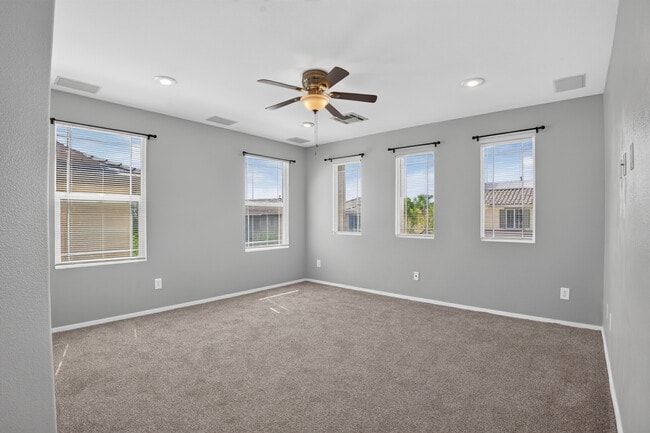 Building Photo - 10648 Bandera Mountain Ln
