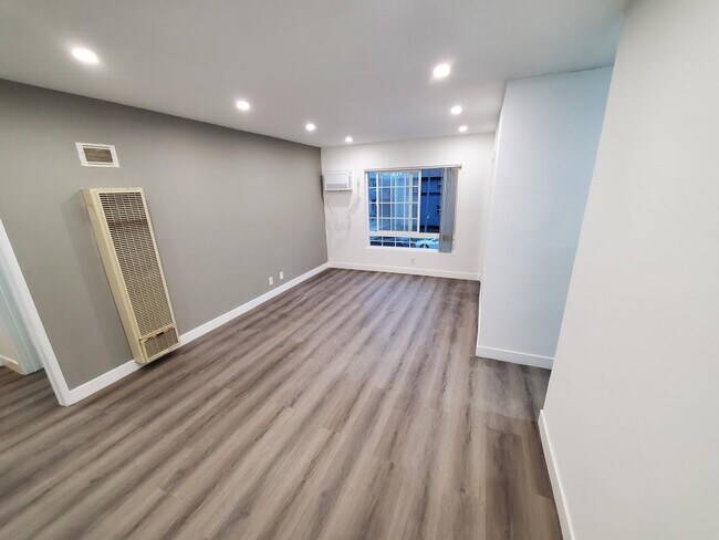Floorplan - 1135 S Sherbourne Dr