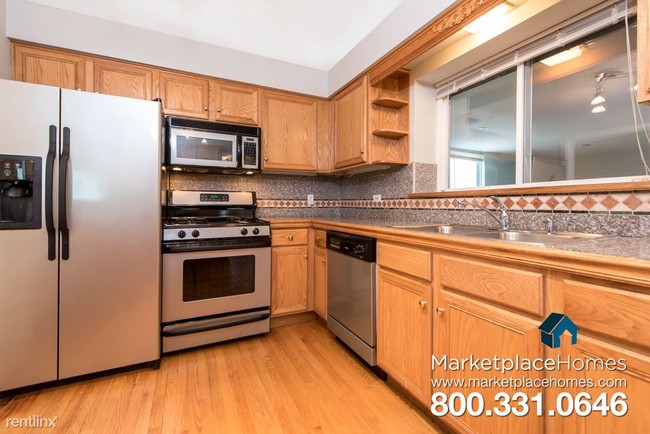 Foto del edificio - 5225 W Devon Ave
