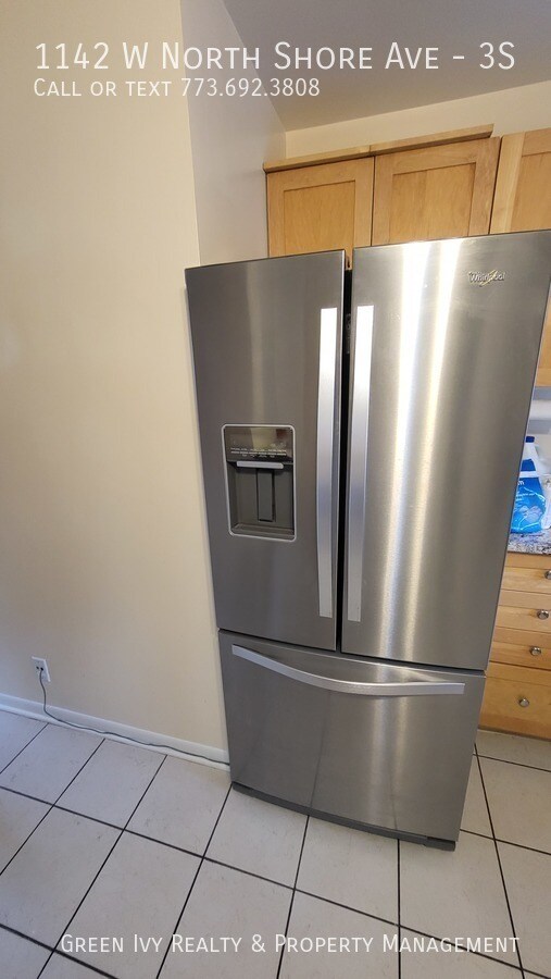 Foto del edificio - Beautiful 2 bed in Rogers Park