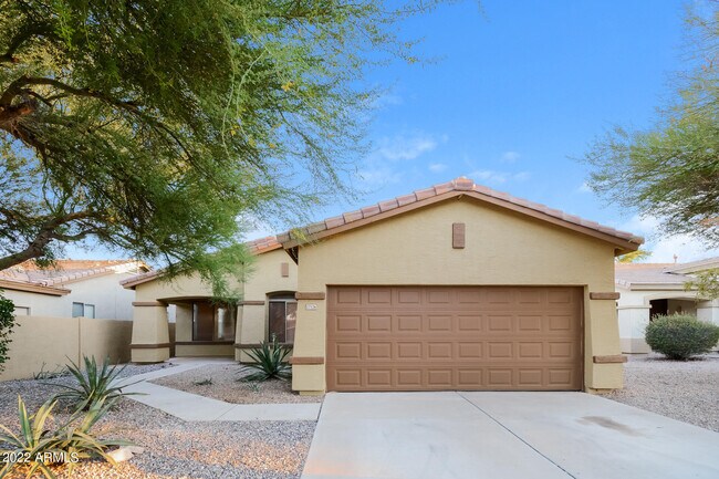 Building Photo - 17526 W Hope Dr