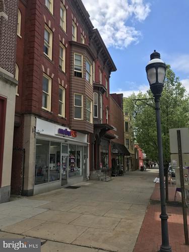 Primary Photo - 120 W Market St