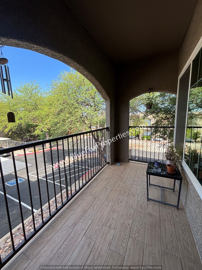 Building Photo - 1500 E Pusch Wilderness Dr