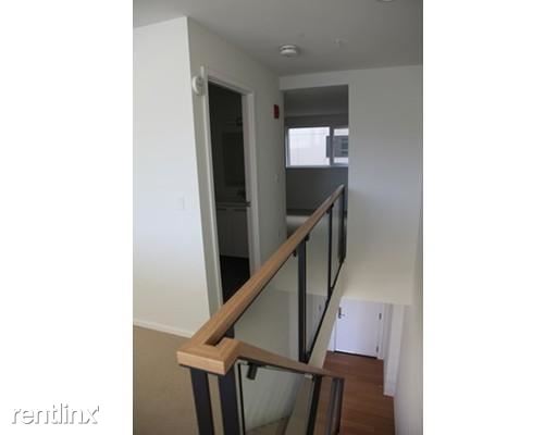 Building Photo - 1 Earhart St