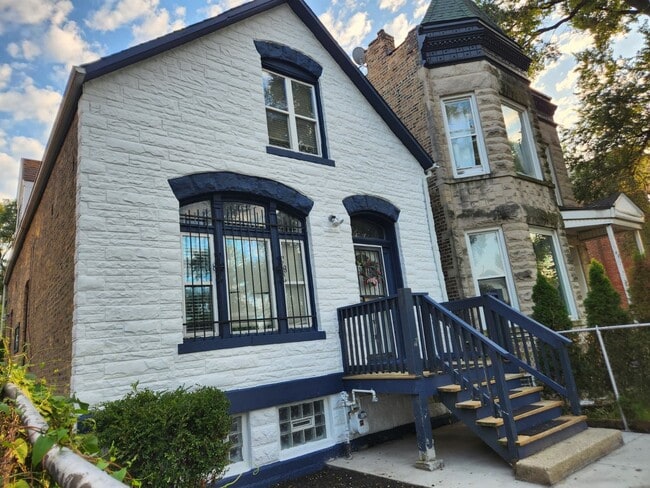 Foto del edificio - 2825 W Lexington St