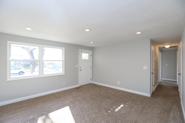 Building Photo - 7613 Rothfield