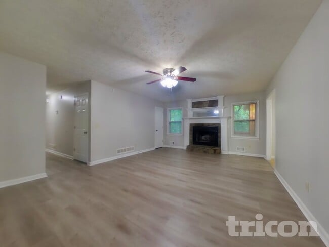 Building Photo - 143 Aspen Ct