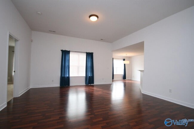 Building Photo - 206 Dartford Dr