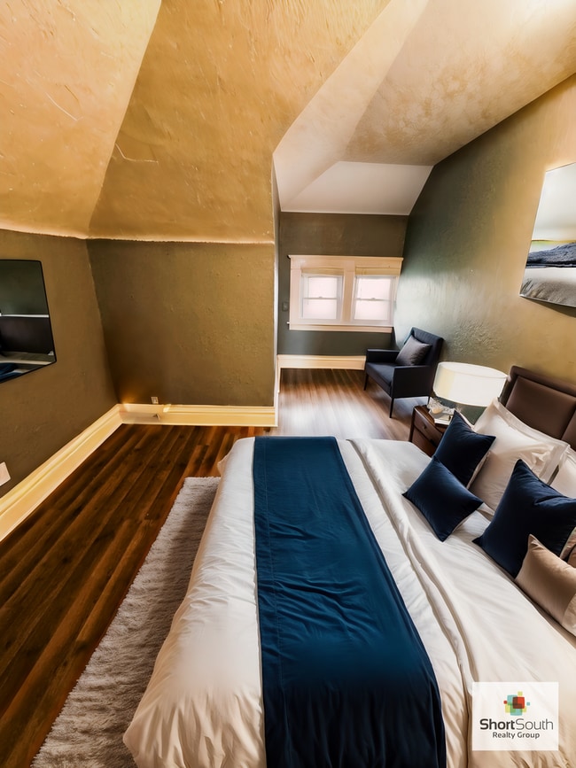 Photo - 121 Island Ave Apartment