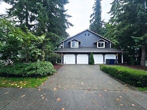 Building Photo - 8015 NE 150th St