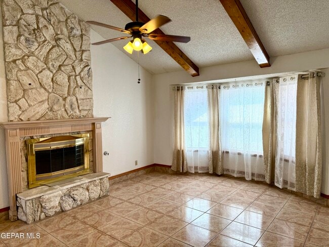 Building Photo - 1738 Onizuka Dr