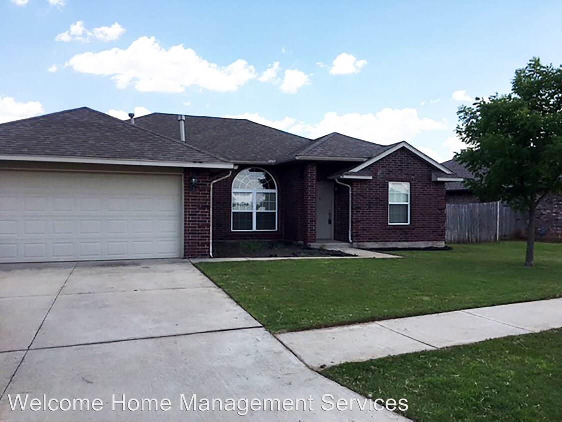 2236 Scissortail Landing Dr, Edmond, OK 73012 House Rental in Edmond