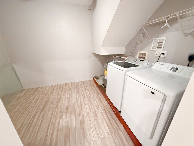 Foto del edificio - 4102 NE 26th St