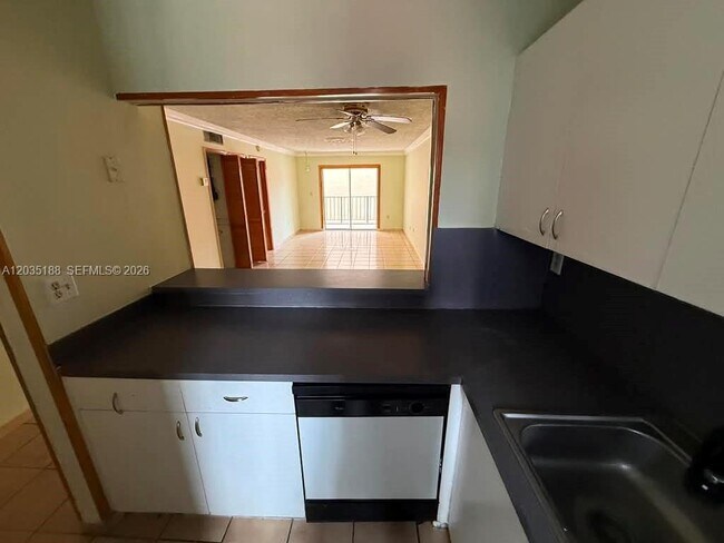Foto del edificio - 6055 W 19th Ave
