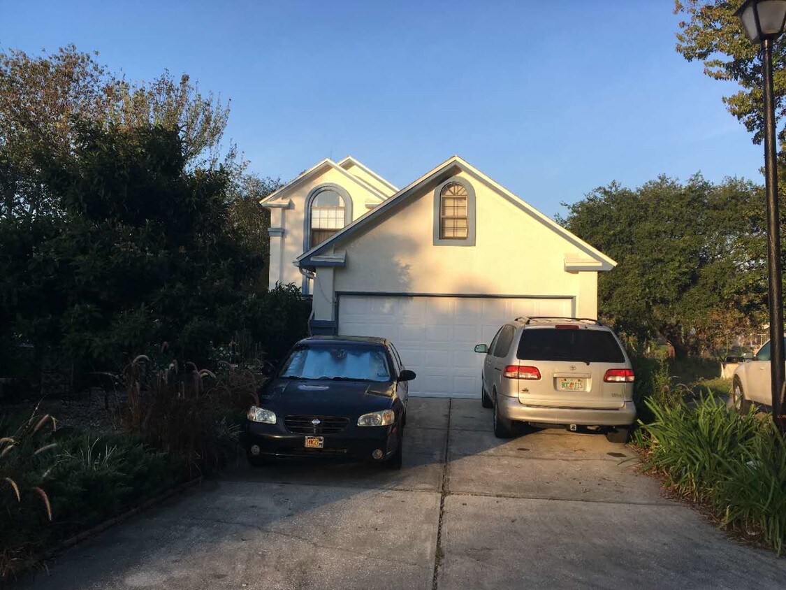 2982 Lantana Lakes Dr E, Jacksonville, FL 32246 House for Rent in