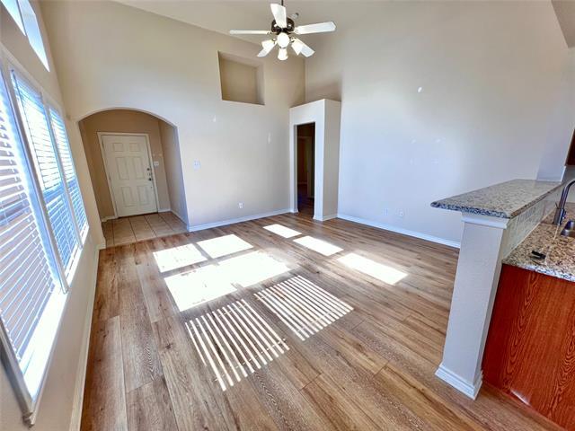 Building Photo - 9000 Wild Rose Ln