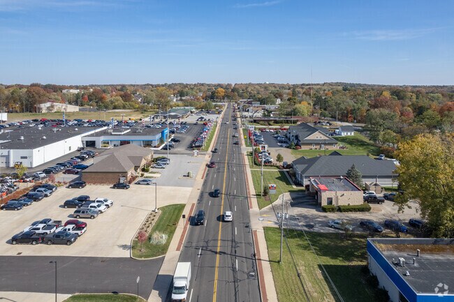 Cars driving down a major thoroughfare through Tallmadge.
