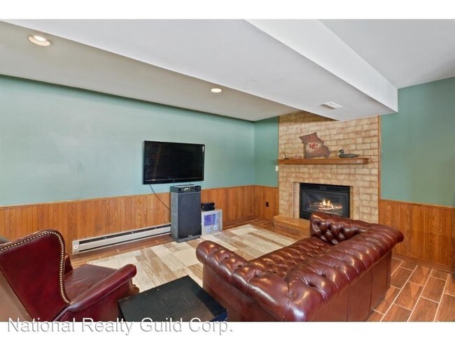 Building Photo - 4 br, 2 bath House - 2xxxx Heath Avenue N