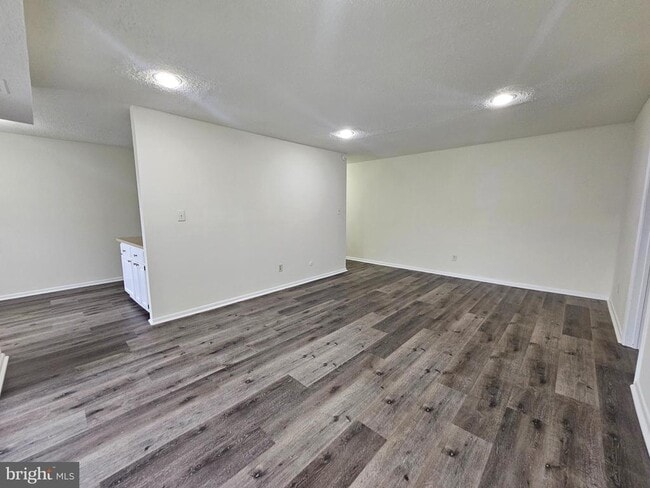 Building Photo - 21 Par Haven Dr