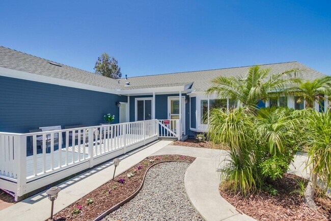 Foto del edificio - 3 Bedroom Single Story Home in Vista, Avai...