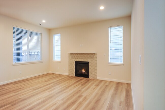 Foto del edificio - 33259 Evergreen Ave SE
