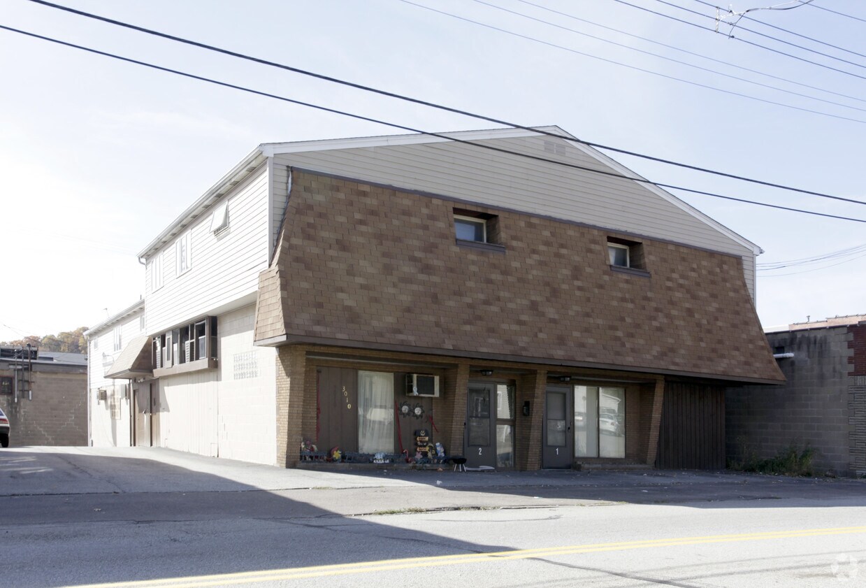 Building Photo - 3010 Walnut St