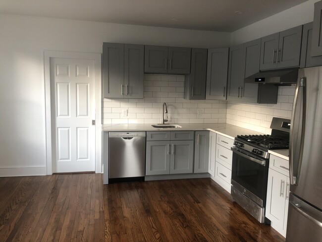 Kitchen - 1 Walnut Ave