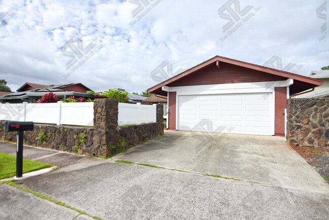 Building Photo - 3BR / 2Bath / 4Pkg - Home in Mililani!