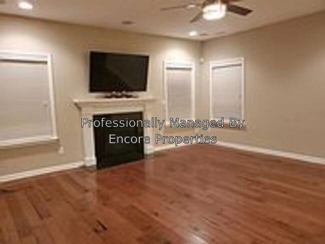 Foto del edificio - 905 Harvest Point Dr