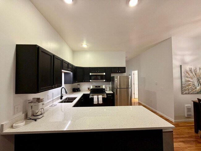 Foto del edificio - 719 N 3rd Ave