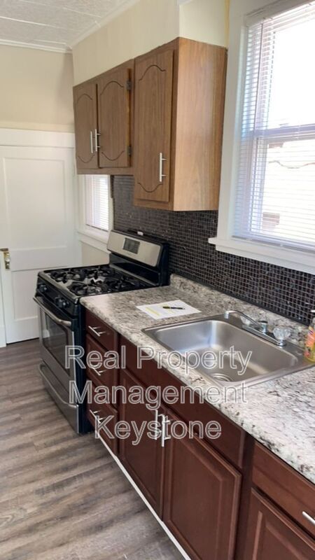 Foto del edificio - 33 Merritt Ave