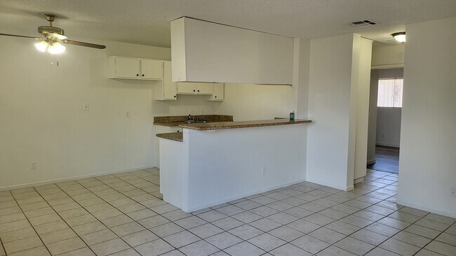 Foto del edificio - 1401 N 22nd St