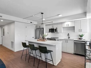 Building Photo - 1700 N Manhattan Ave