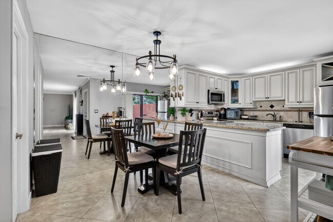 Foto del edificio - 1520 Masters Cir