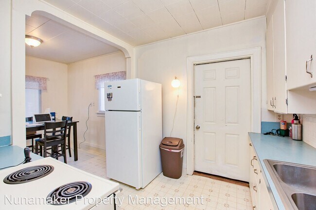 Building Photo - 2 br, 1 bath House - 3401 Odell Hwy