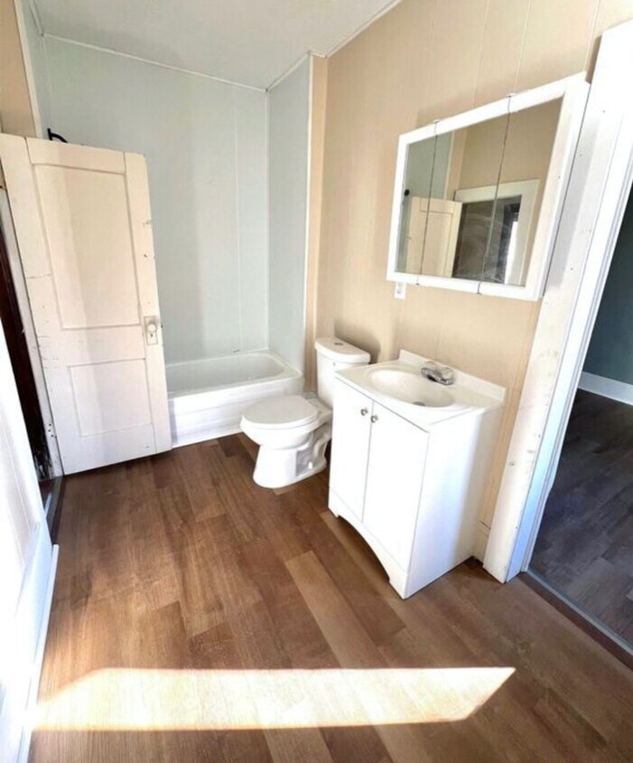 Foto del edificio - 709 E Ave B